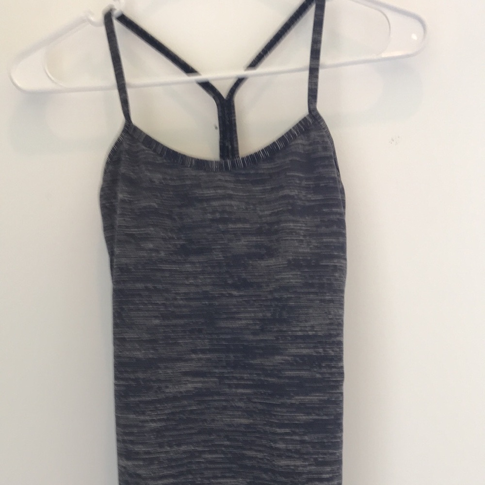 Lulu lemon workout top